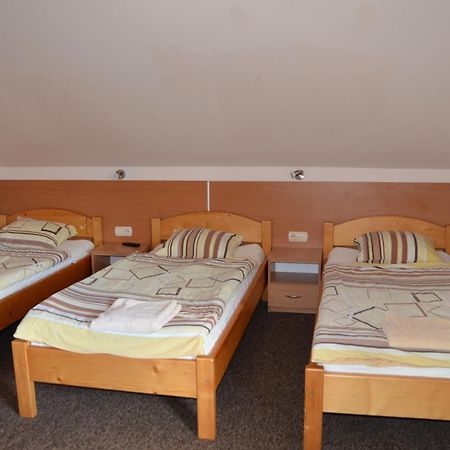 Bed and Breakfast Lesny Zakatek Smardzewice Exterior foto